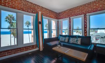 Venice Breeze Suites