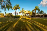 Albert Park Motor Inn-King Beds-Pool-Shaded Parking