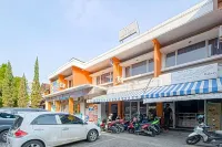 Applewood B&B Hotel dekat RAMAYANA Plaza Jambu Dua