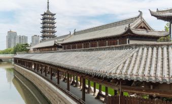 Hanting Hotel (Shanghai Central Bailian Meichuan Road Branch)