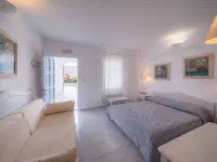 Vardia Bay Studios Hotels in Folegandros