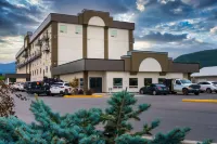 Quality Inn Sunshine Suites Hotels near Swan Creek Protected Area