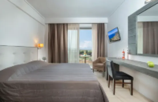 Lagomandra Hotel and Spa