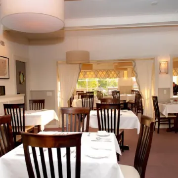 Telegraph House Motel