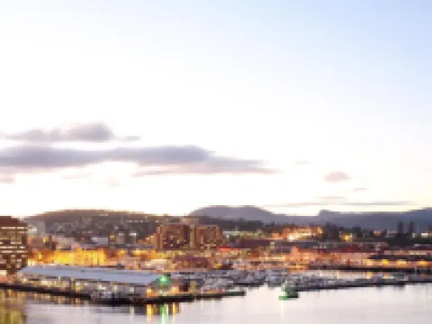 ホテル グランド チャンセラー ホバート セント・デイビッズ大聖堂周辺のホテル