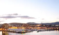 Hotel Grand Chancellor Hobart Hotels in Hobart