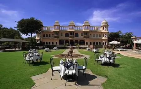 Fateh Bagh Отели в г. Пали