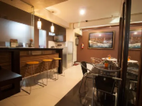 Mine Home Hotel Cihampelas Hoteles en Coblong