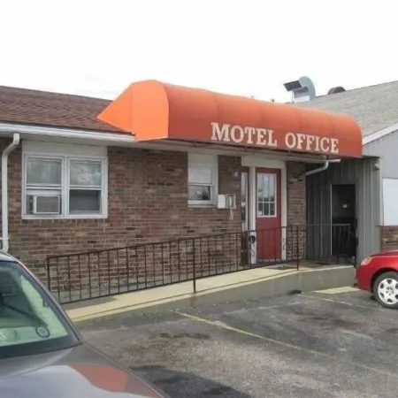 Red Carpet Inn (Formerly Royal Inn)