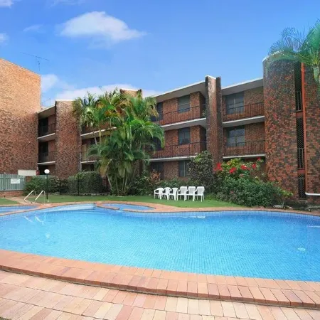 Shandelle Apartments