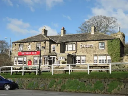 White Lion Отели рядом с достопримечательностью «Hebden Bridge Caravan and Motorhome Club Campsite»