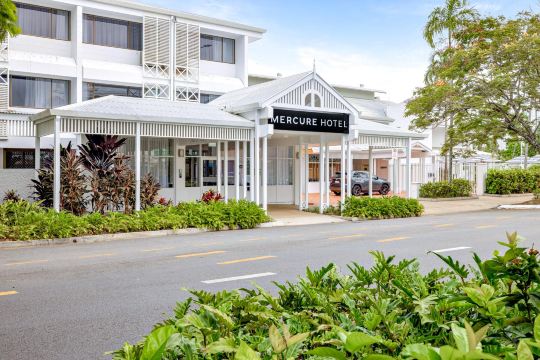 Mercure Cairns