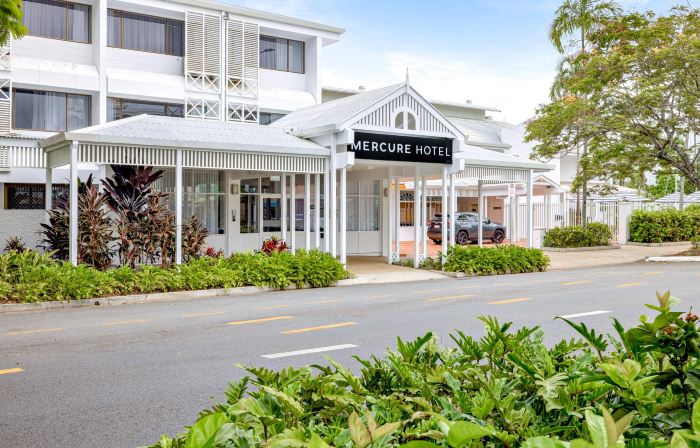 Mercure Cairns