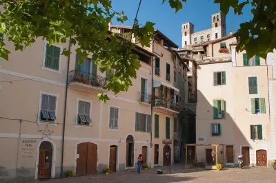 Il libro verde Hotel in zona Spiaggia del Darsenún