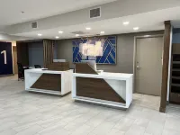 Holiday Inn Express Wichita North - Park City Hotels in Park City