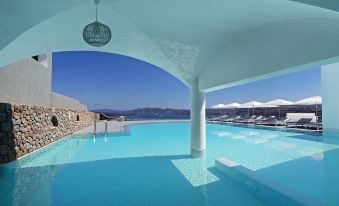 Acroterra Rosa Luxury Suites & Spa