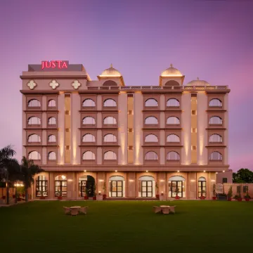 Justa Ssatva Resort, Udaipur Hotels near Hiran Magri