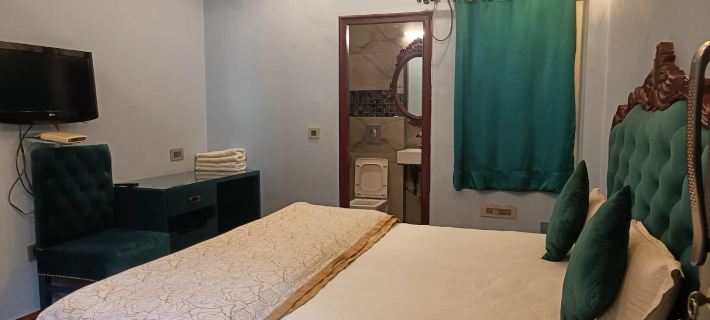 Maya Hotel & Restaurant Hotels in Agra