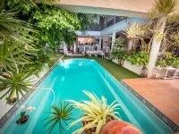 Villa Ambrosia - Pools