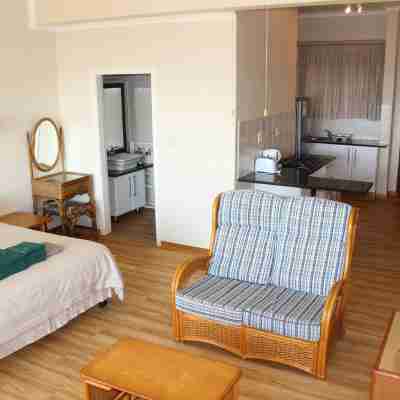 Glenmore Sands Beach Resort Rooms