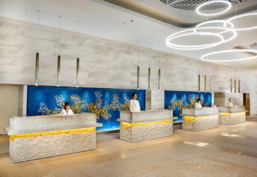 르네상스 오키나와 리조트 돌고래 프로그램