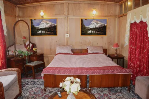 House Boat Taj Palace 2 - Cho phép mang theo thú cưng