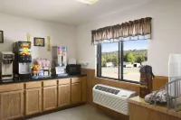 Super 8 by Wyndham Batesville - breakfast