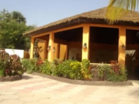 Holiday Beach Club Hotel