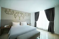 Palm Park Hotel Surabaya Hotels in Tambaksari