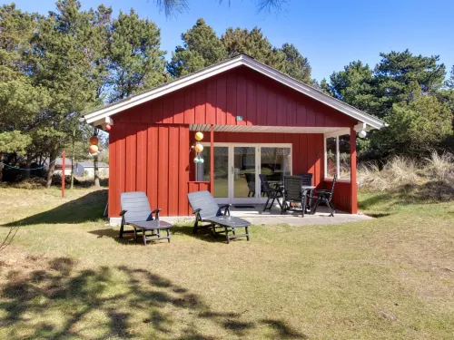 "Aulikki" - 900m from the Sea