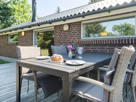 "Elinbjörn" - 1km from the Sea