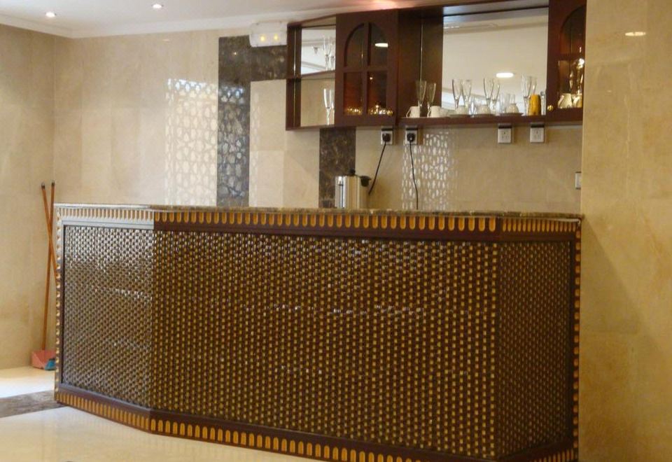 Al Olayan Plaza Hotel Over view