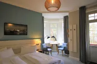 伍赫伯格飯店 庫克斯港住宿飯店