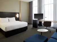 Residence Inn Montreal Midtown Hotels near Polytechnique Montreal