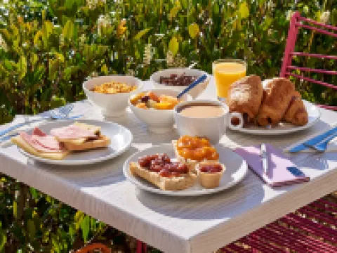 Kyriad Direct Mont de Marsan - St Avit 朗德酒店