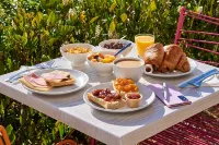 KYRIAD DIRECT CLASSE MONT DE MARSAN - ST AVIT Hotels in Mont-de-Marsan