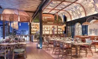 Aira Bangkok Sukhumvit 11 by Kingston Hotels - Bar