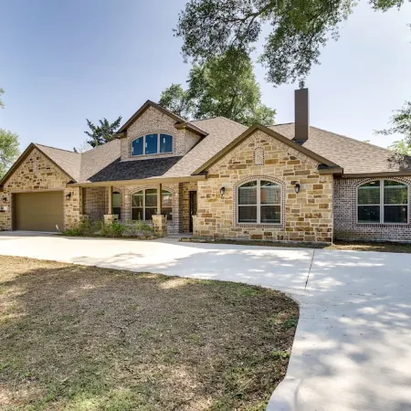 Chic Texas Abode w/ Patio & Fenced-in Yard!