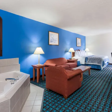 Days Inn & Suites by Wyndham Cambridge
