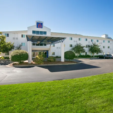 Motel 6 Brooklyn Center, MN - Minneapolis