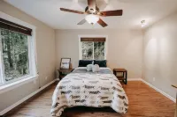 22Mbr - Wi-Fi - Fireplace - Pets OK - Sleeps 8 Cabin