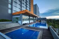 Grand Tan Banjarmasin Hotel & Convention Center - С бассейном