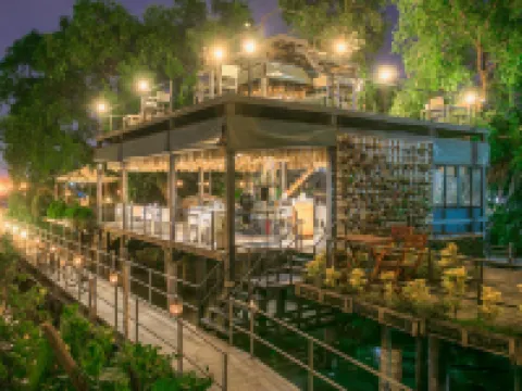 Bangkok Tree House Bang Kachao Hotels in Phra Pradaeng