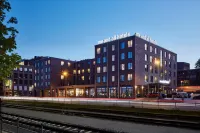 Me and All Hotel Kiel, by Hyatt