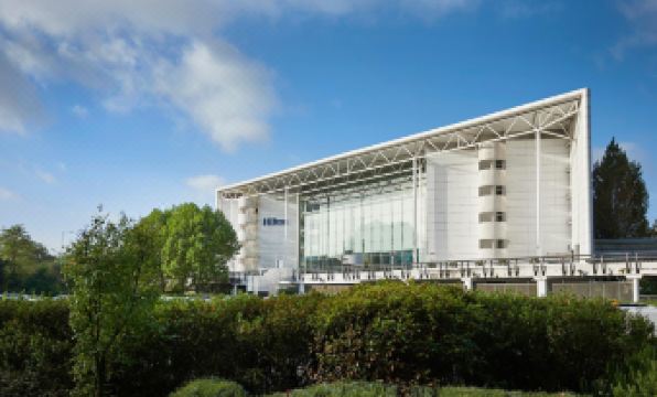Hilton London Heathrow Airport - Housity