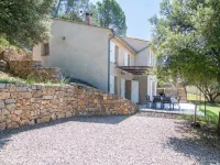 Les Restanques Hotels in Carces