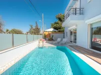 Welcome to Lumen Villa the First of the Adelos Trilogy - Huvilat