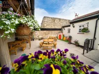 The Oddfellows Arms Hotels in Selby District