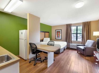 Extended Stay America Suites - Long Island - Bethpage
