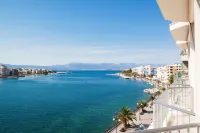 Lucy Hotel - con vistas al mar